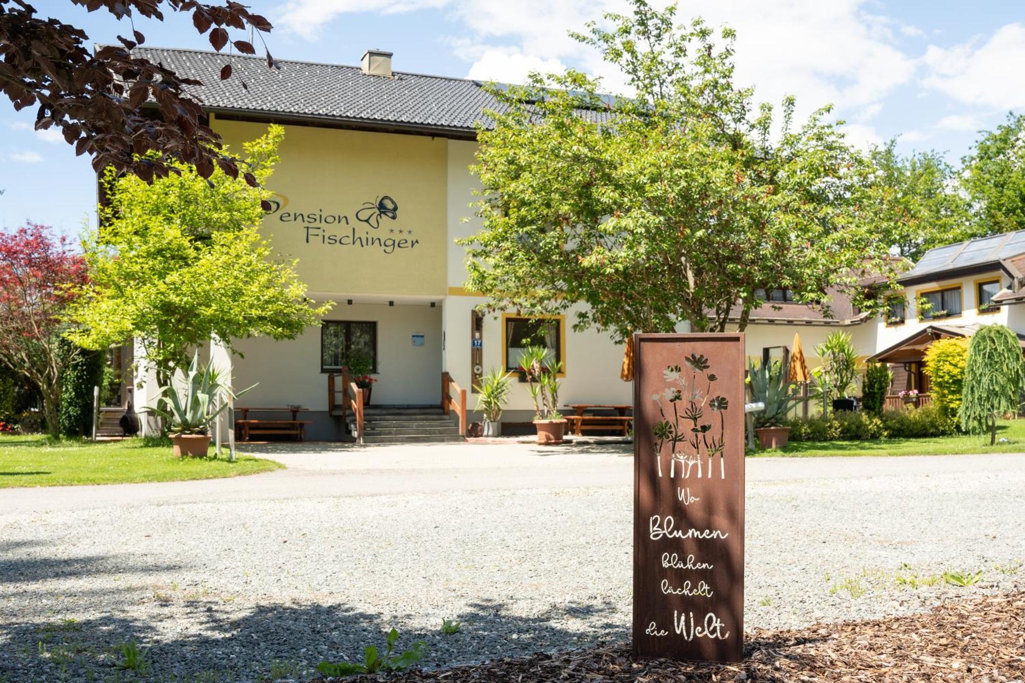 Pension Fischinger Feldkirchen in Kärnten Esterno foto